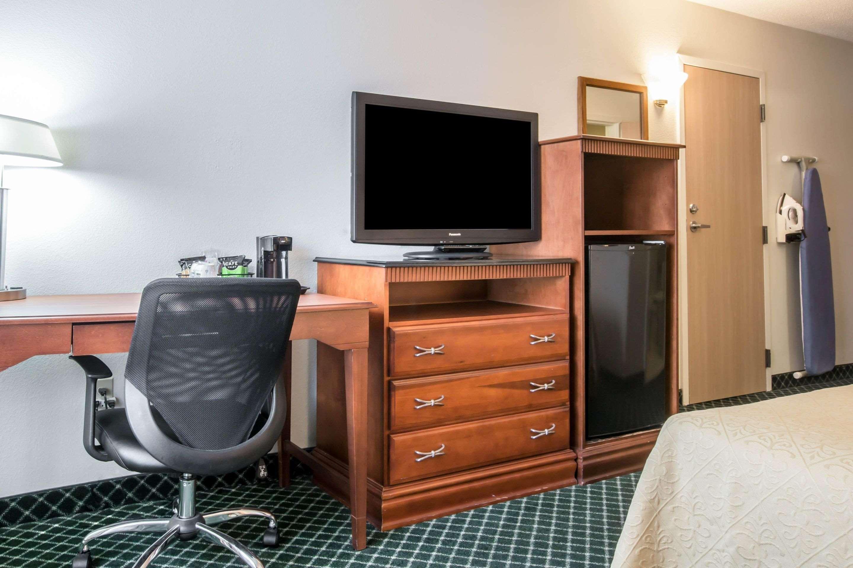 Quality Inn Colchester - Burlington Exteriér fotografie