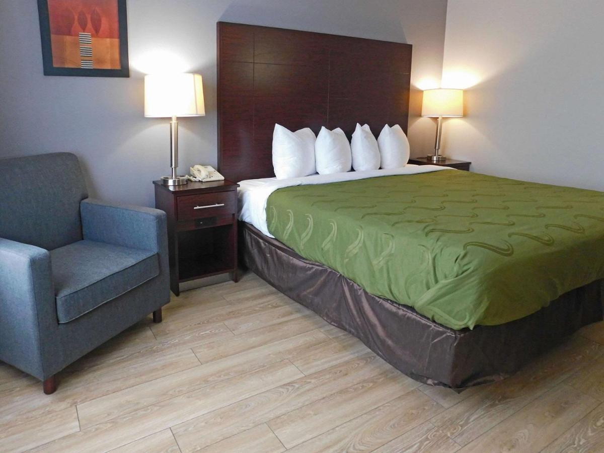Quality Inn Colchester - Burlington Exteriér fotografie