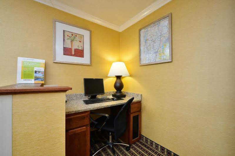 Quality Inn Colchester - Burlington Exteriér fotografie